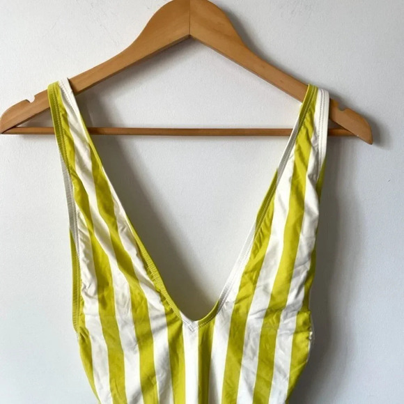 Dippin Daisys Euphoria Striped High Cut Cheeky One Piece Swimsuit Sz S - Picture 6 of 10